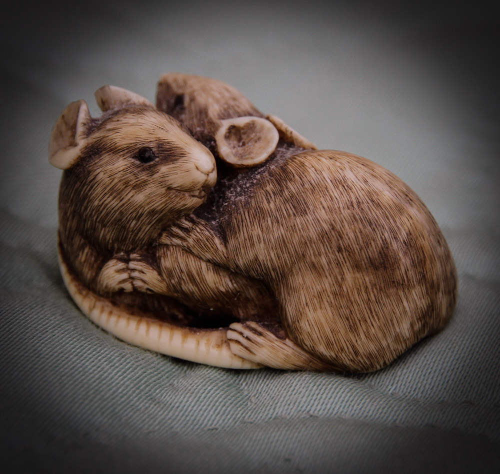 Squeek...Japanese Netsuke